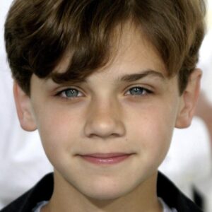 تصویر هنرمند Hayden McFarland