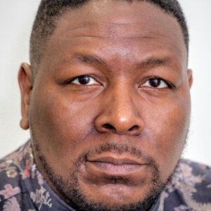 تصویر هنرمند Kirris Riviere