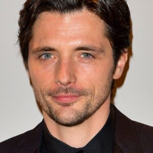 تصویر هنرمند Raphaël Personnaz