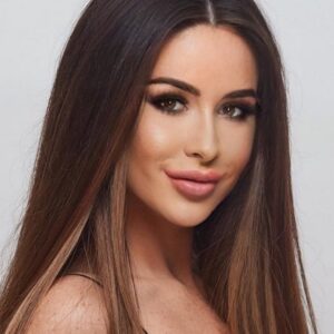 تصویر هنرمند Anastasiya Kozyreva