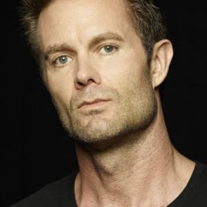 تصویر هنرمند Garret Dillahunt