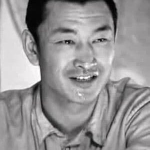 تصویر هنرمند Bolot Beyshenaliev