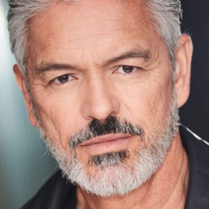 تصویر هنرمند Alejandro De Hoyos