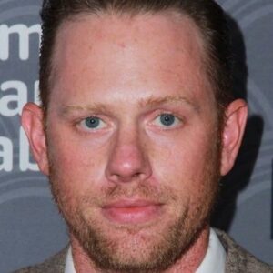 تصویر هنرمند Arron Shiver