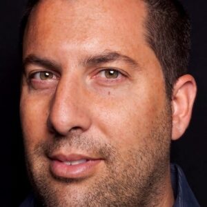 تصویر هنرمند Christopher Lennertz