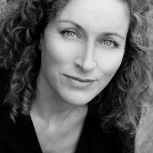 تصویر هنرمند Carrie Crowley