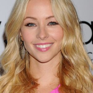 تصویر هنرمند Emily Montague