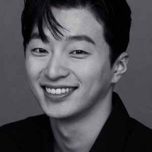 تصویر هنرمند Jung Yong-Ju