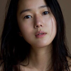 تصویر هنرمند Yoon Jin-seo