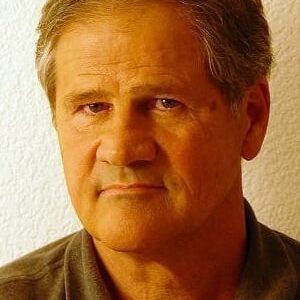 تصویر هنرمند Stephen Mendillo