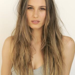 تصویر هنرمند Lily Robinson