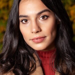 تصویر هنرمند Viola Lotti Gombó