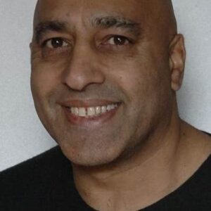 تصویر هنرمند Moey Hassan