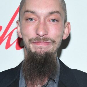 تصویر هنرمند Ethan Darbone