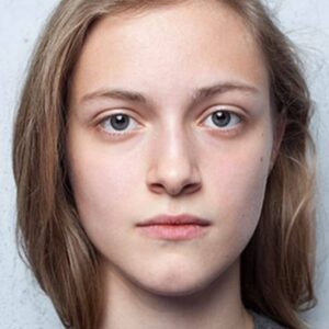 تصویر هنرمند Alexandra Bustryzhickaya