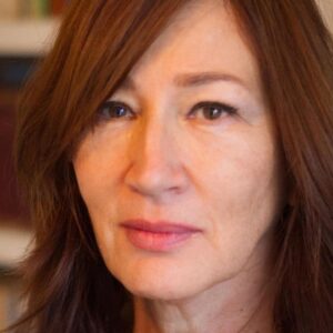 تصویر هنرمند Sarah Crowe