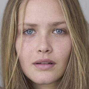 تصویر هنرمند Charlotte Maggi