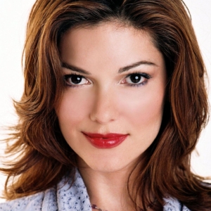 تصویر هنرمند Laura Harring