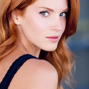 تصویر هنرمند Stephanie Lynn