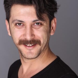 تصویر هنرمند Cavit Özer