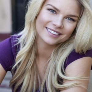 تصویر هنرمند Kelli Goss