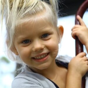 تصویر هنرمند Charlee Thomas