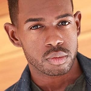 تصویر هنرمند Donzell Lewis