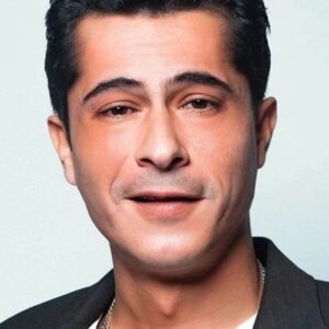 تصویر هنرمند İsmail Hacıoğlu