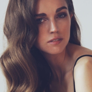 تصویر هنرمند Lucy Chappell