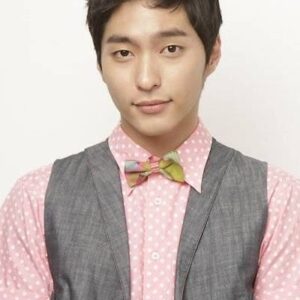 تصویر هنرمند Lee Yong Joon