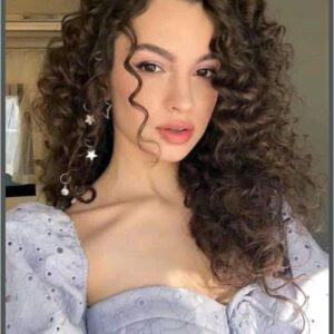 تصویر هنرمند Su Burcu Yazgı Coşkun