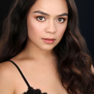 تصویر هنرمند Kaitlyn Santa Juana