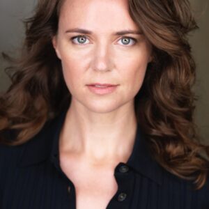 تصویر هنرمند Clare Louise Frost