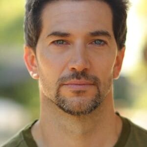 تصویر هنرمند Luke Roberts