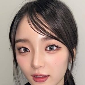 تصویر هنرمند E.ji