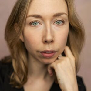 تصویر هنرمند Bryony Miller