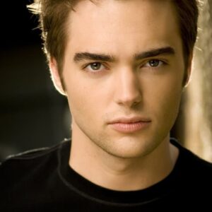 تصویر هنرمند Drew Tyler Bell