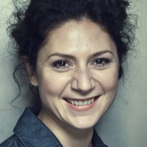 تصویر هنرمند Martha Issová