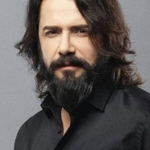 تصویر هنرمند Cem Uçan