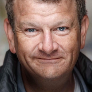 تصویر هنرمند Phil Lott