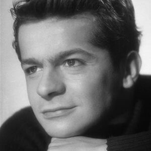 تصویر هنرمند Serge Reggiani