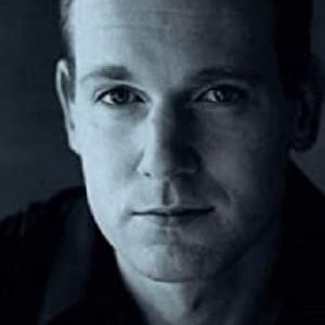 تصویر هنرمند Mike Kirkland