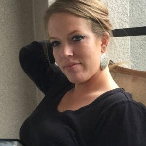 تصویر هنرمند Kristen Hooper