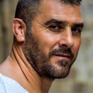 تصویر هنرمند Alejandro Toro Cuenca