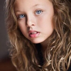 تصویر هنرمند Emma Karwandy