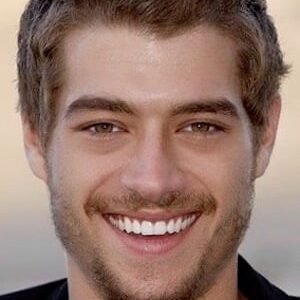 تصویر هنرمند Xander Corvus