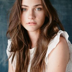 تصویر هنرمند Emily Hall