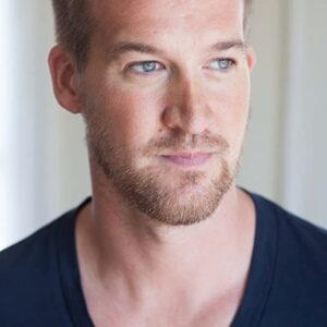 تصویر هنرمند Kenneth Mitchell