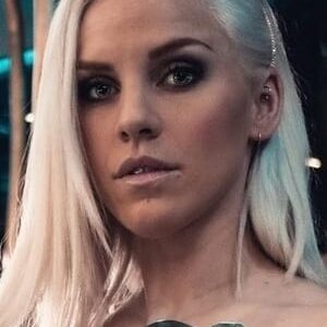 تصویر هنرمند Emy LTR