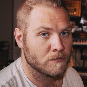 تصویر هنرمند Dominic Lewis